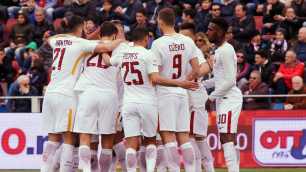 „Vučica“ nastavila da grize, Milan do pobede uz vatromet golova, Hičkok u Beneventu