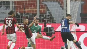 Daleko je to od derbija, Ikardi promašio pobedu Intera, a i VAR spasio Milan