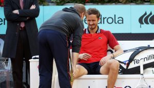 Jirži Lehecka prošao u polufinale Madrida nakon što se Daniil Medvedev povukao sa povredom