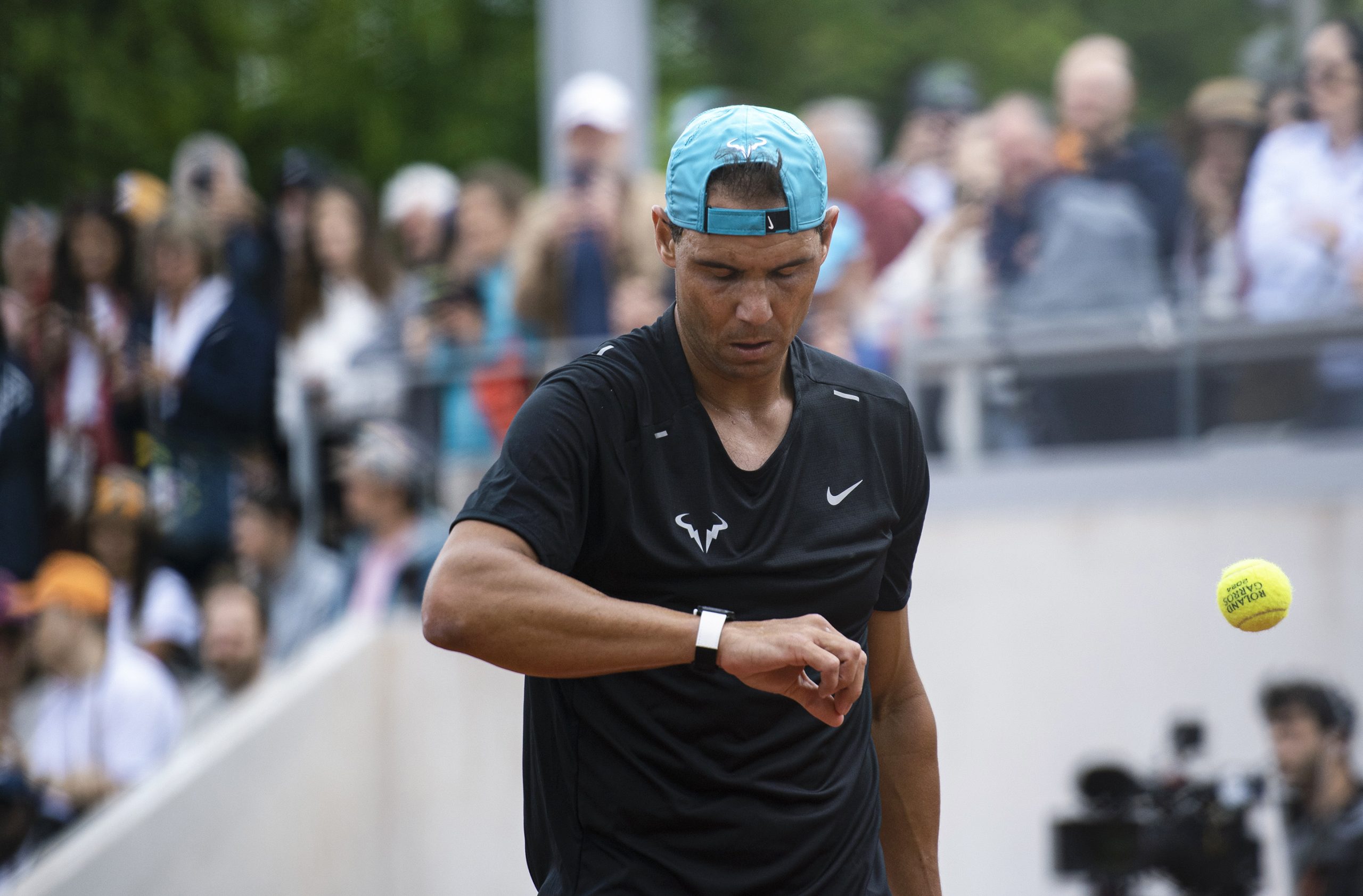 FOTOGRAFIJE: Rafael Nadal na završnom treningu uoči okršaja Rolan Garosa sa Zverevim