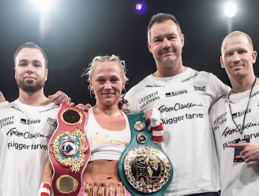 Dina Torslund pobedila Seren Cetin da bi zadržala titule u bantam kategoriji
