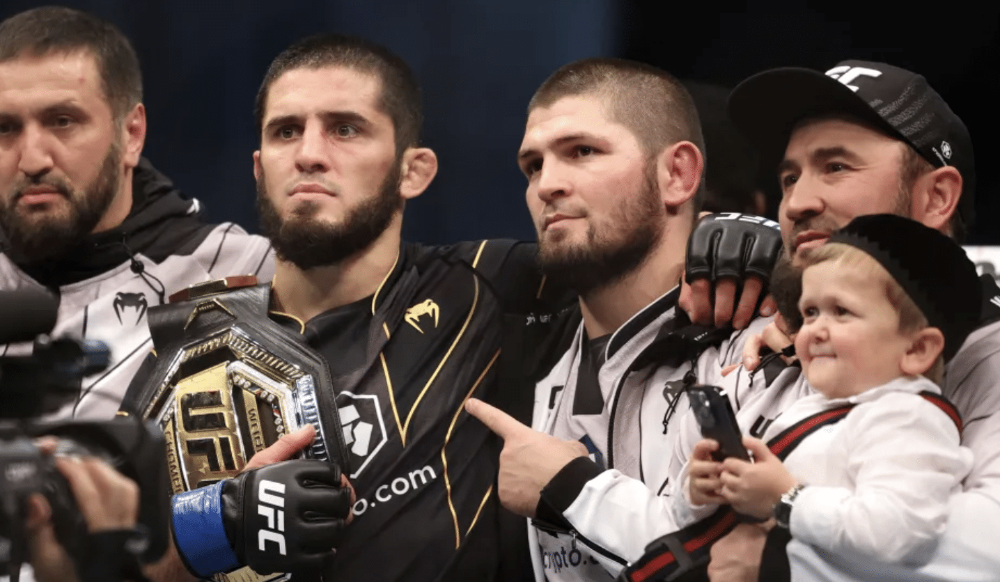 Khabib se pridružuje Makhačevom kutku za poirier borbu