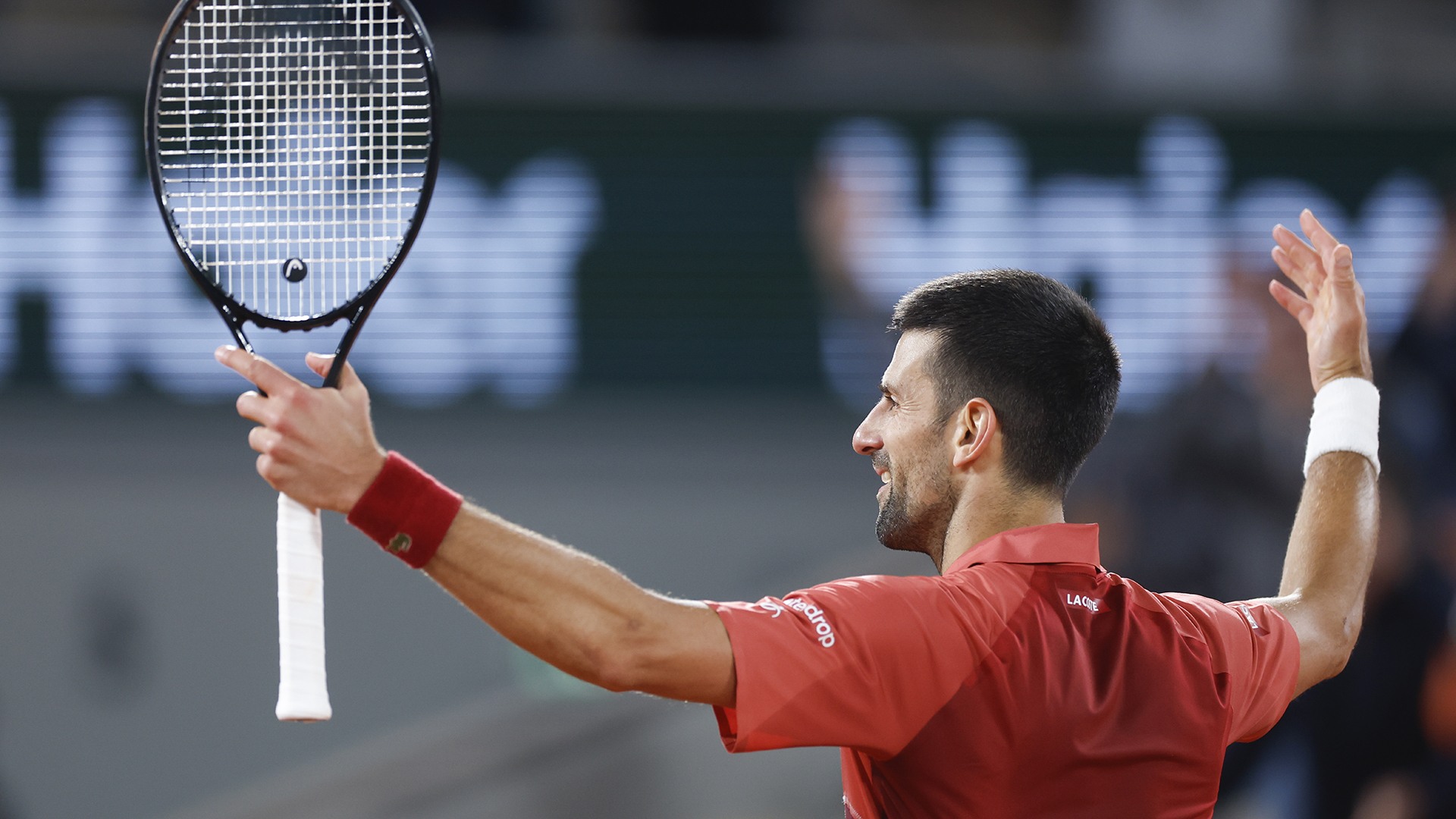 Novak Đoković pobeđuje posle ponoći u Parizu – ali po koju cenu?