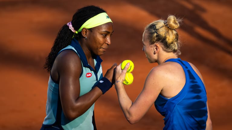 Gauf i Siniakova su pobedili tri druga nosioca tandema na putu ka meču za titulu.