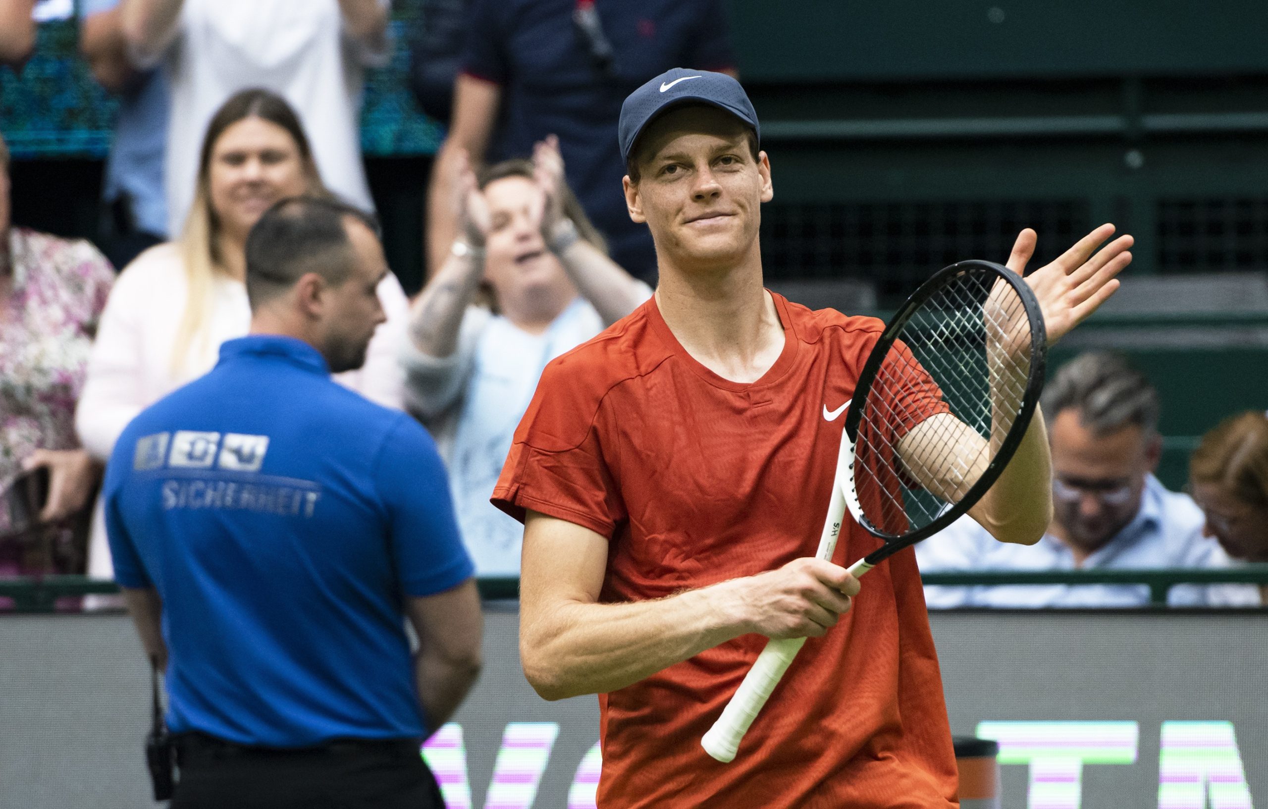 Jannik Sinner pretvara ronilačku Halle vruću priliku u momentum shift za pobednički svet Br. 1 debi