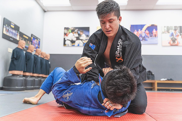 Jian Lee