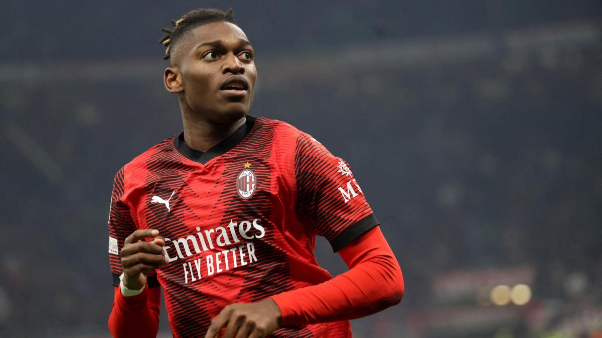AC Milan: vođov lunarni izlazak na Rafaela Leãoa