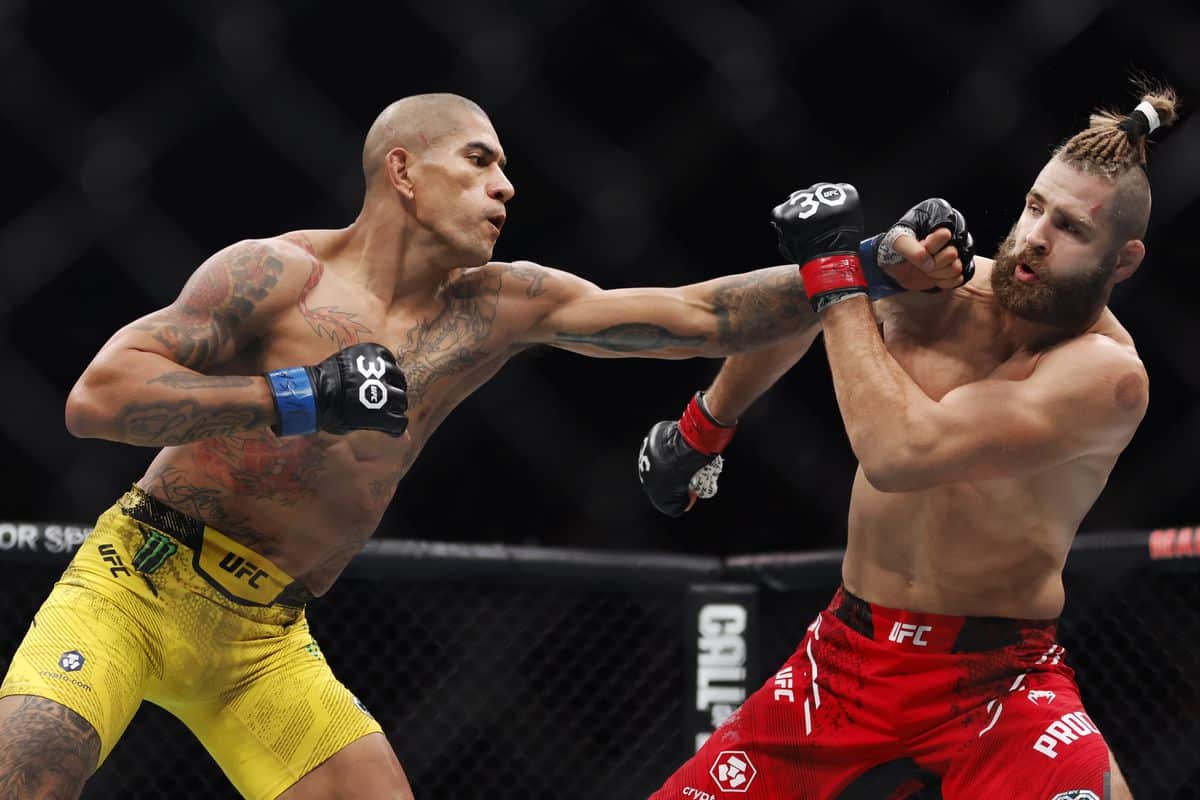 Alex Pereira Comments On Conor McGregor Bowing Out Of UFC 303
