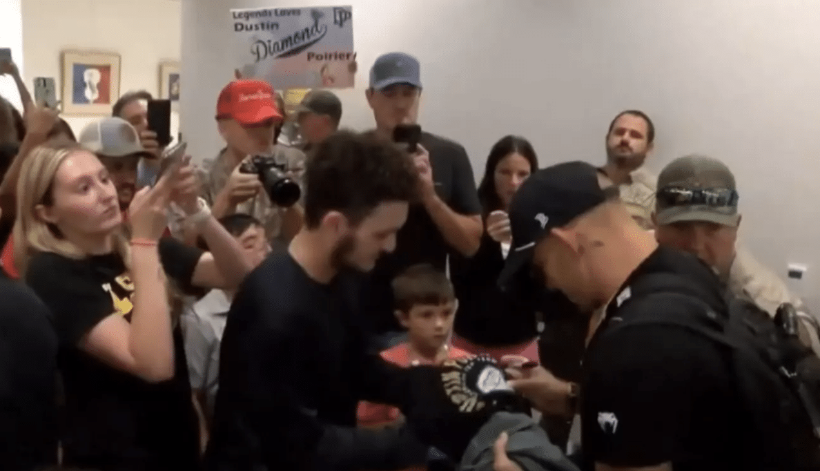 Dastin Poirier toplo dočekan kući posle UFC 302 poraza