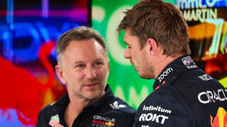 RED BULL RING, AUSTRIJA - 28. JUN: Kristijan Horner, Direktor tima, Red Bul Rejsing, i Maks Verstapen, Red Bul Rejsing tokom austrijskog GP u Red Bul Ringu u petak 28. juna 2024. godine u Spilbergu u Austriji. (Foto: Mark Sutton / Sutton Images)
