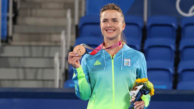 Svitolina, koja je osvojila bronzu na Olimpijskim igrama u Tokiju 2020. godine, stigla je do četiri četvrtfinala na Rolan Garosu.