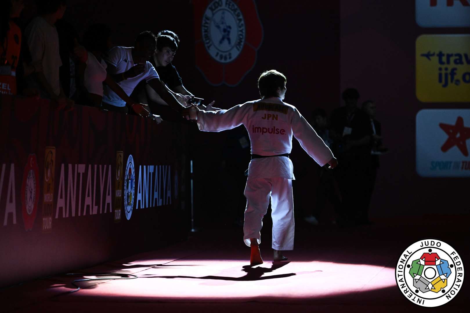 Hifumi Abe zadržao olimpijsku titulu u finalu protiv Vilijana Lime