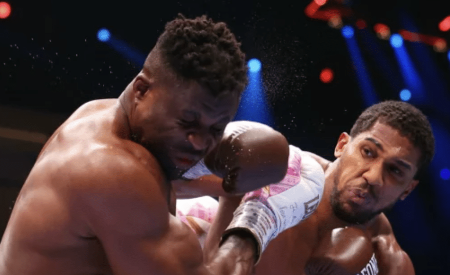 Ngannou krivi promotere za nokaut gubitak od Joshue