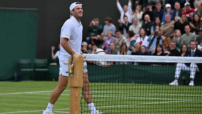 Pol je pobedio u poslednjih osam mečeva na travi, pošto je osvojio svoju treću ATP titulu na šampionatu u Kvins klubu.