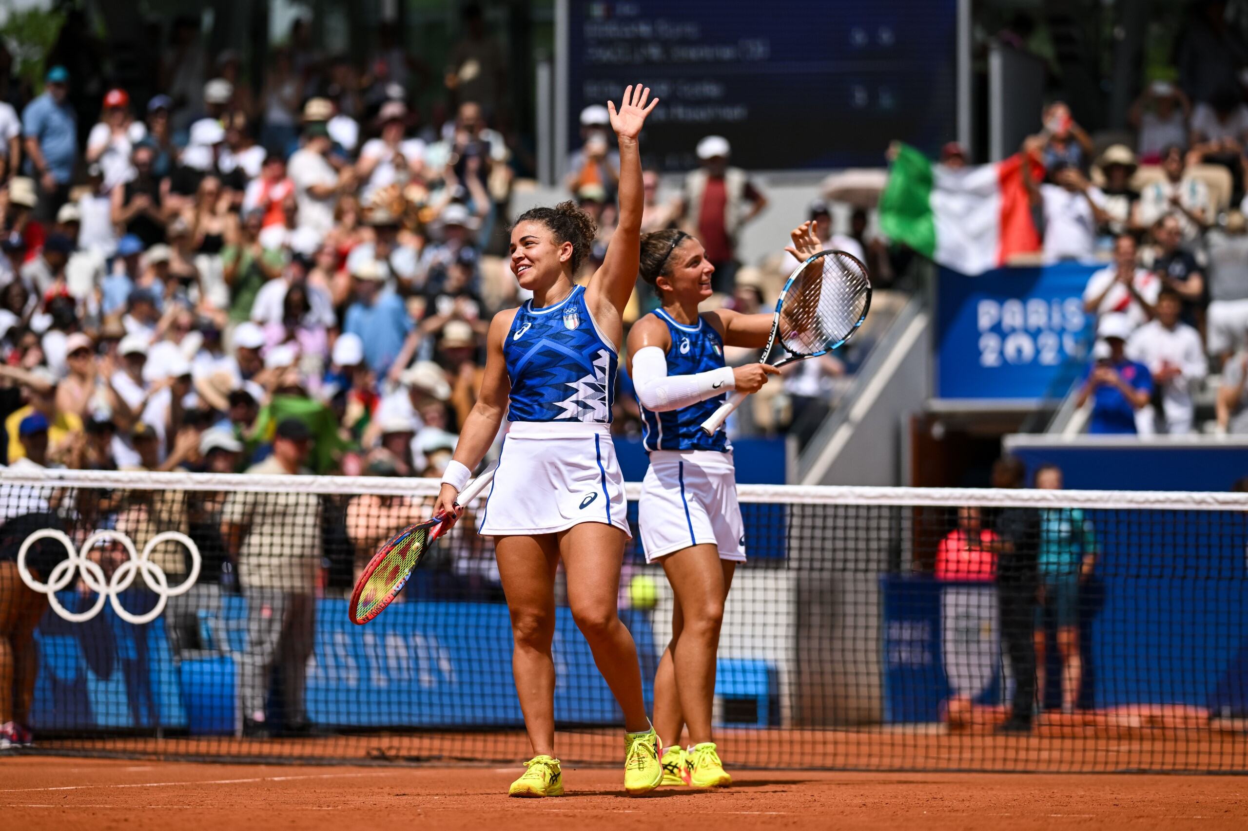 Jasmin Paolini, drugoplasirana na Rolan Garosu i Vimbldonu, osvaja olimpijsko zlato u ženskom dublu; Sara Errani završava Zlatni slem