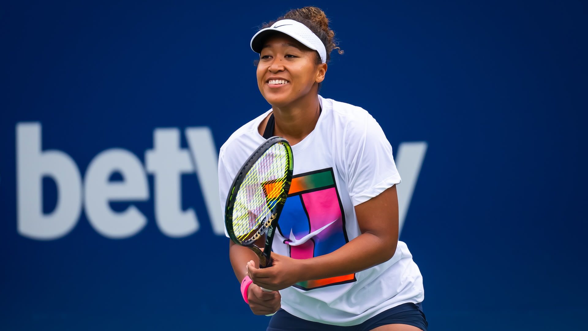 Naomi Osaka čini Sailor Moon magiju da zapanji Ons Jabeur u Torontu, kick off Otvoreno prvenstvo zamaha