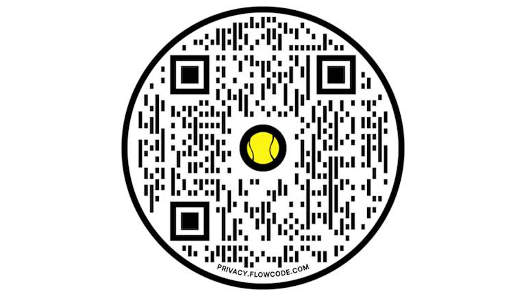 RF kolekcija je sada dostupna za kupovinu u Tennis Shop-u koji pokreće Tennis Point - skenirajte QR kod da biste videli celu liniju proizvoda.