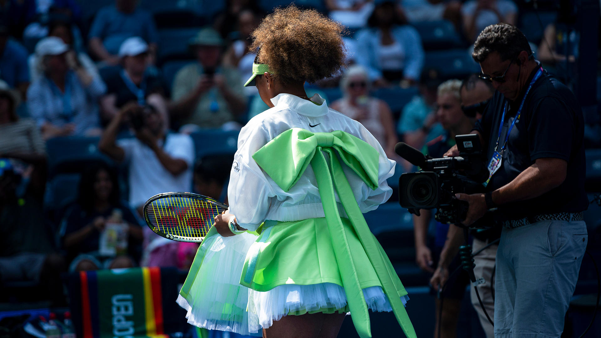 Outfit of the Dai: Naomi Osaka je 'maksimalist' Otvoreno prvenstvo komplet krade šou: "Nadam se da ovo nije previše!"