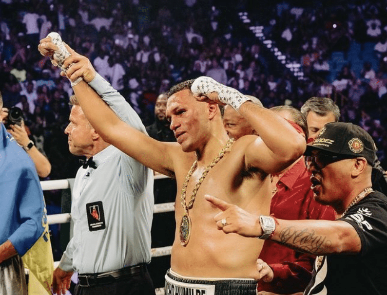 Benavidez će se vratiti 14. decembra, Eies 2025 Title Shot