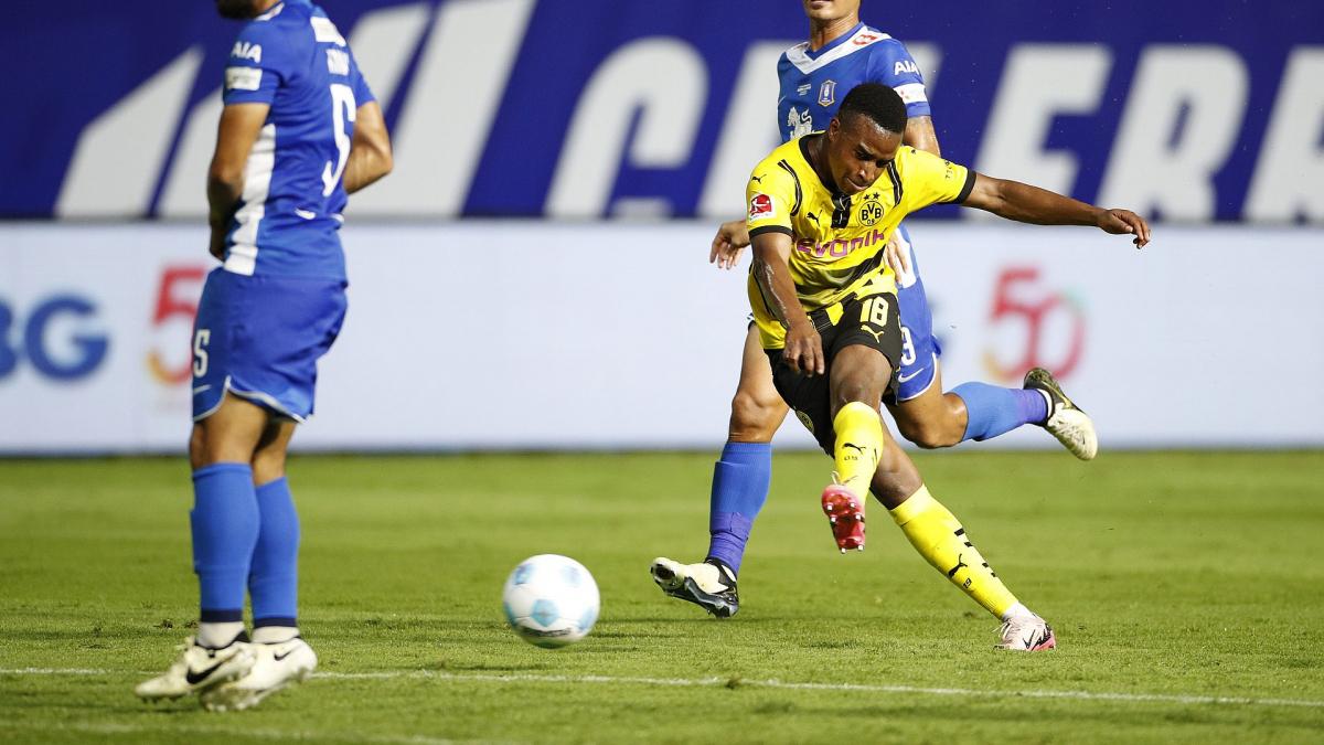 Borusija Dortmund postavila uslove odlaska za Jusufa Moukoko