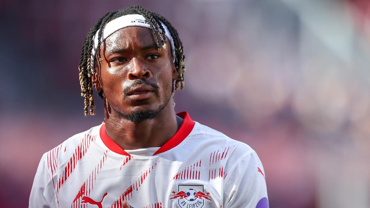 Mohamed Simakan zadovoljava Al-Nassr
