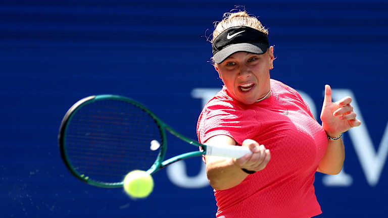 Anisimova je tražila da postigne svoju drugu Top 10 pobedu u tri nedelje, nakon što je šokirala Arinu Sabalenku na National Bank Open u Torontu.