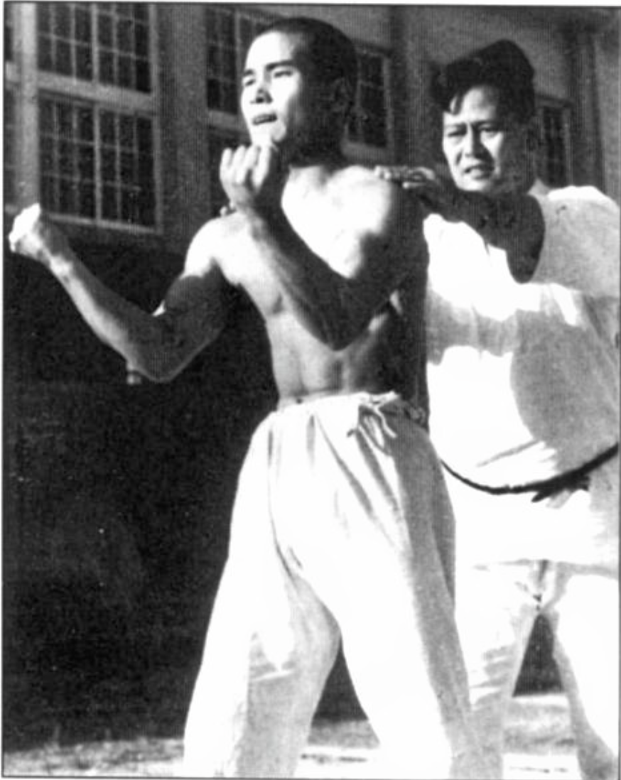Stara škola karate trening se sprovodi