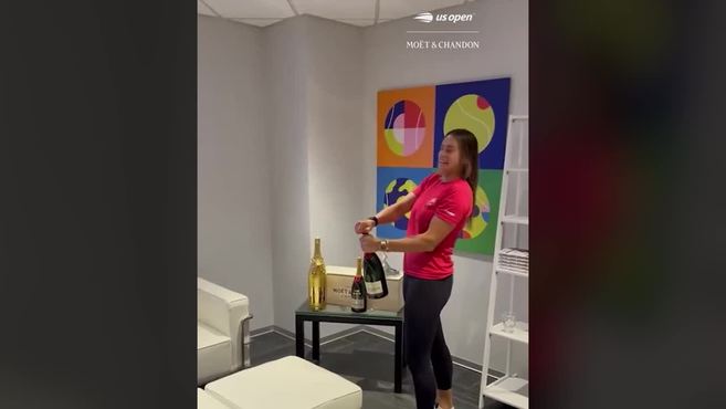 Arina Sabalenka: njen ples u crvenom nakon pobede na Otvoreno prvenstvo i razlog za njene intimne tetovaže tigra