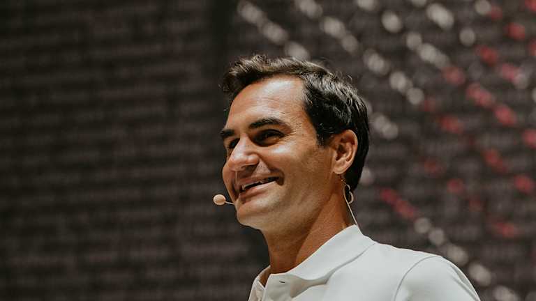 Federer je aktivno promovisao RF kolekciju, njegov reket i opremu saradnju sa Vilsonom
