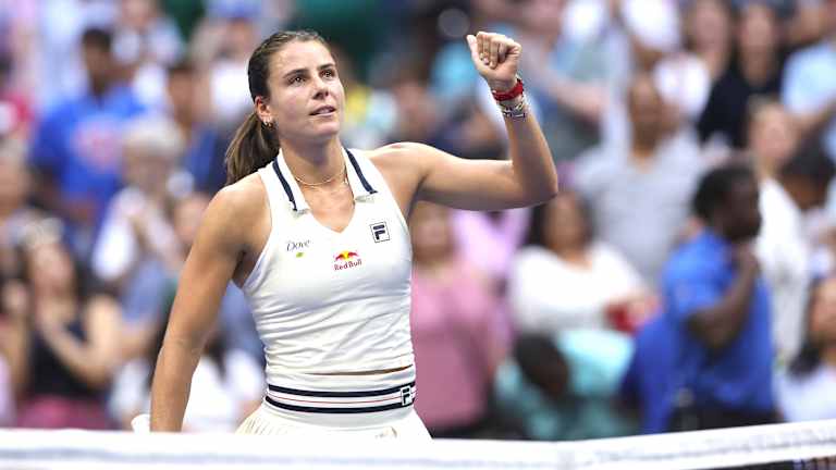 Navarro je izbacio branioca titule Coco Gauff na putu do polufinala pre nego što je pao na eventualnu šampionku, Arina Sabalenka.