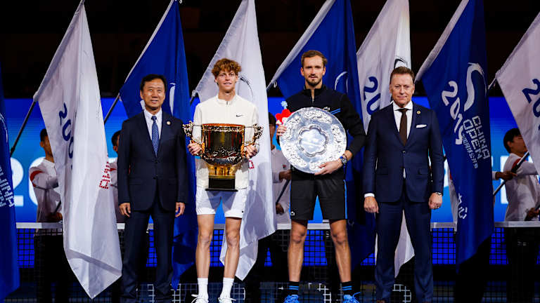 Jannik Siner osvojio je 2023 China Open mušku krunu nad Daniil Medvedev.