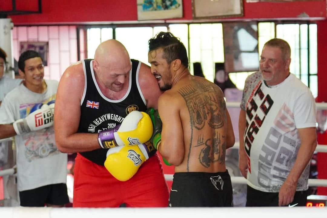 ONE Muai Thai takmičar se priseća sparinga sa Tajsonom Fjurijem