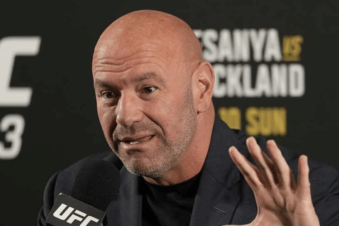 Tedi Atlas poziva Dejnu Vajt da se pridruži boksu