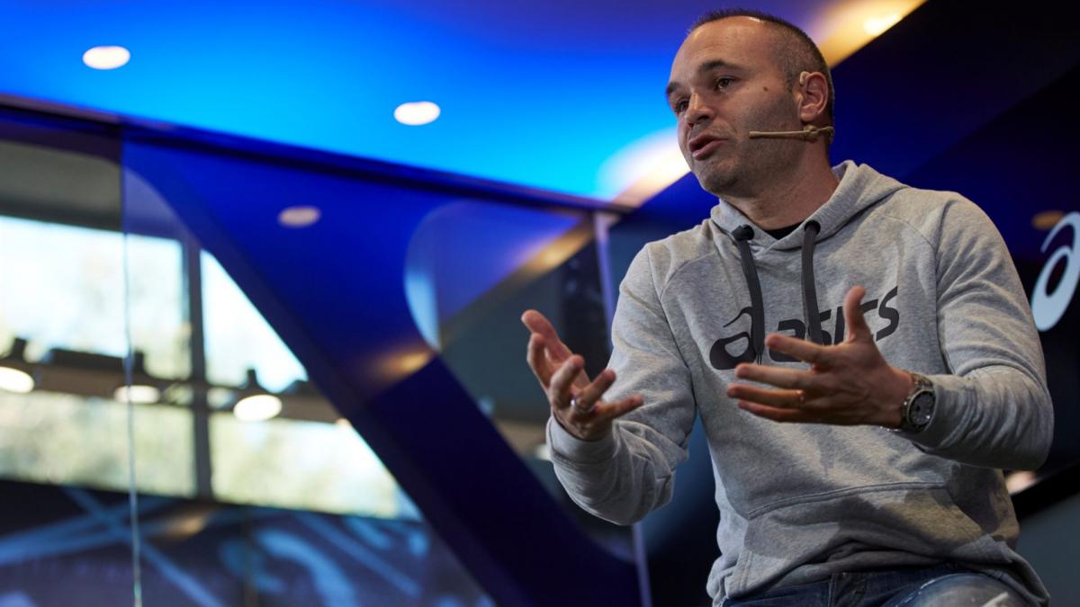 Andres Iniesta želi da se vrati u Barsu