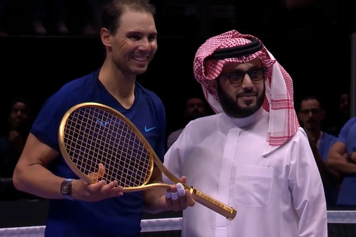 Nadal dobija najposebniji i najspektakularniji trofej u svojoj karijeri: Zlatni reket!