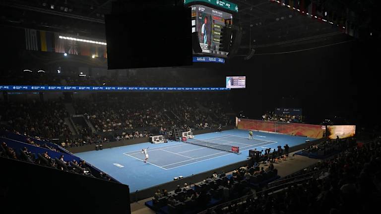 Pogled na transformisanu Almati Arenu za večernji meč.