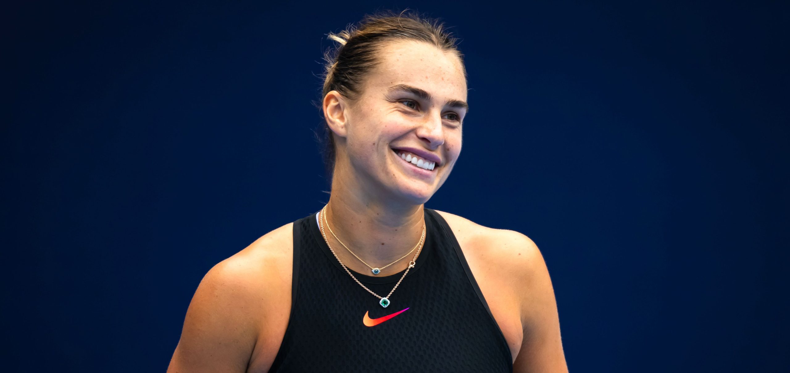 Arina Sabalenka postala prva igračica u polufinalu VTA finala pobedom nad Paolinijem