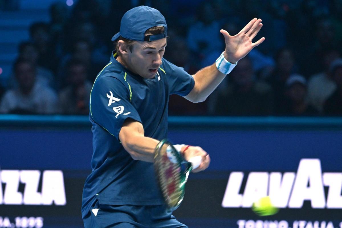 De Minaur se kvalifikovao za polufinale ATP finala i eliminisan je
