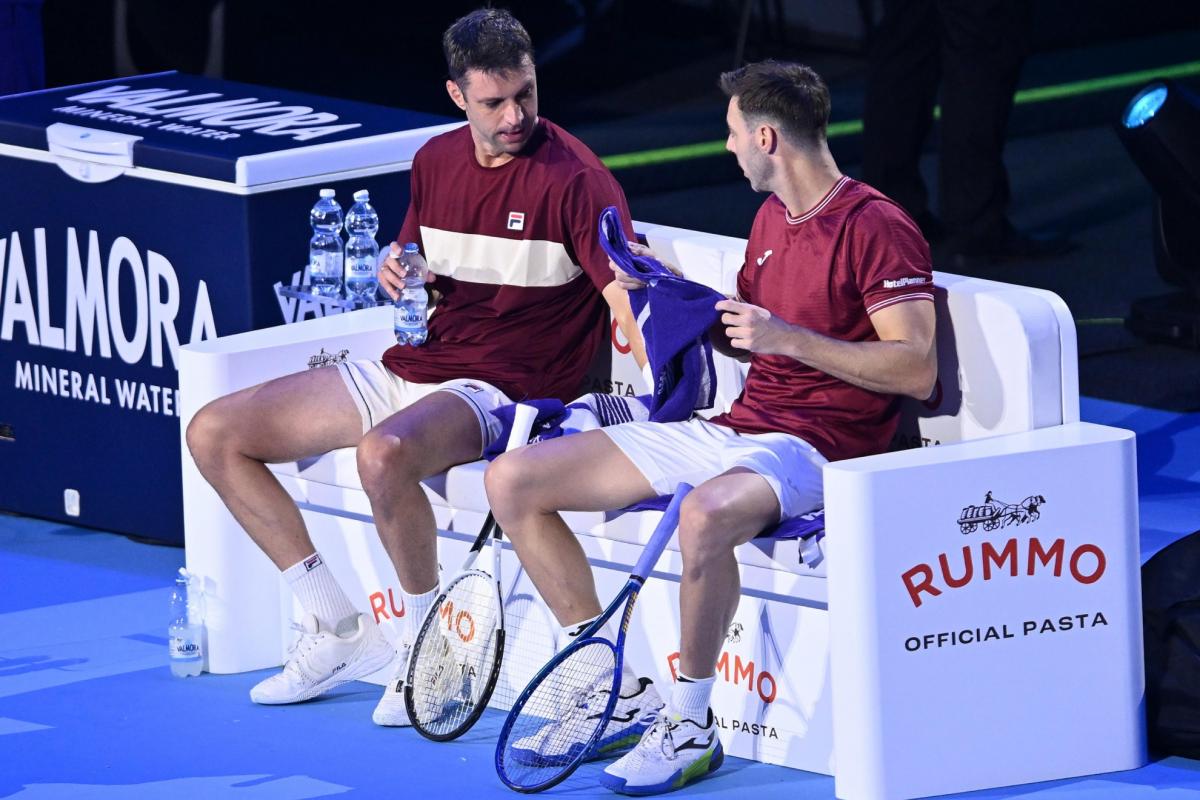 Granollers i Zeballos propuštaju meč loptu i imaju stopalo i po van ATP finala