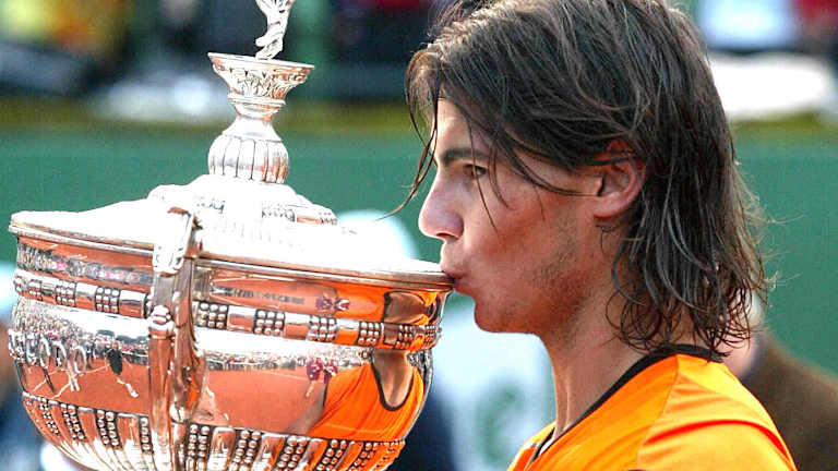 Nadal je debitovao u Top 10 25. aprila 2005. godine nakon što je osvojio prvu od svojih 12 titula u Barseloni u karijeri.