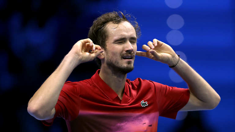 Medvedev je objavio svoju prvu Top 10 pobedu od pobede nad svetskim brojem 1 Sinnerom u četvrtfinalu Vimbldona.