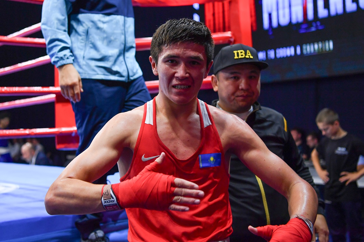 Omladinski svetski šampion Torekhan Sabirkhan pobedio je u svojoj prvoj elitnoj borbi na državnom prvenstvu Kazahstana u Karagandiju