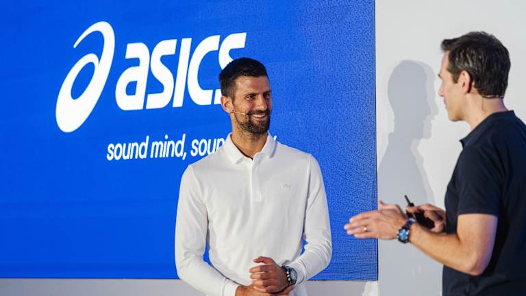 Đoković govori na Asics Tennis Summitu u Melburnu uoči Otvorenog prvenstva Australije.