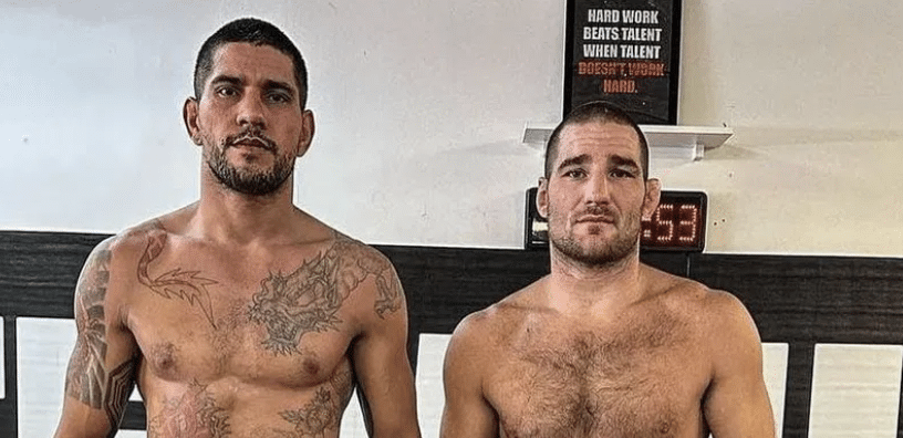 Alek Pereira u korner Strickland u Du Plessis revanšu