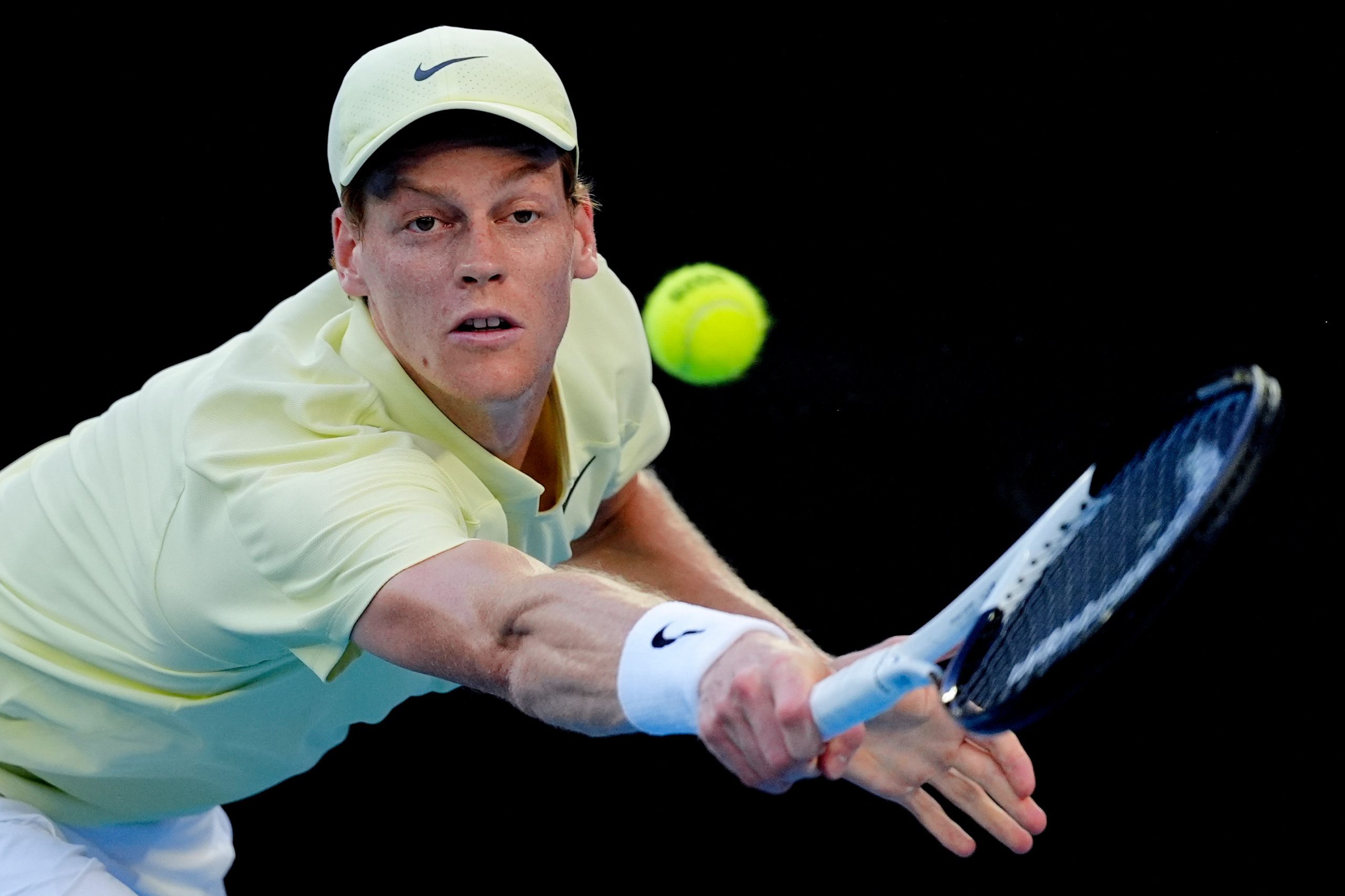 Jannik Grešnik se smeje sa neto borbe tokom Otvorenog prvenstva Australije otpuštanje Markosa Girona