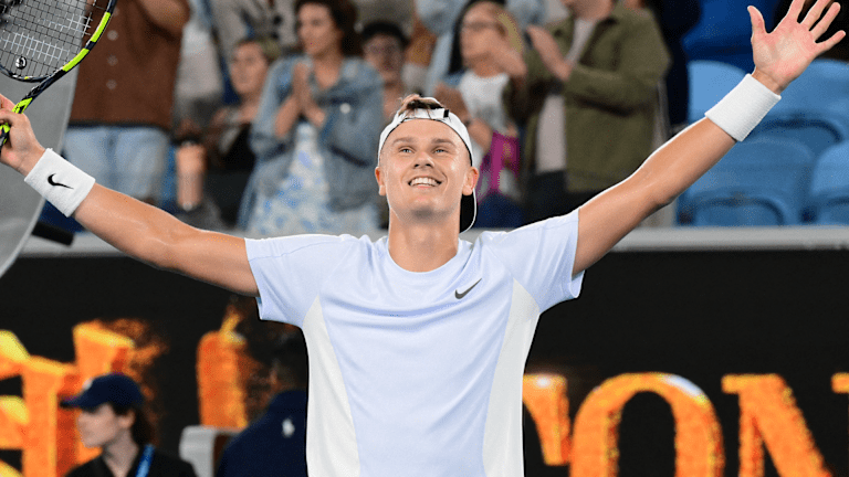 Rune je sada zaradio pobede nad Zhizhen Zhang, Matteo Berrettini i Kecmanović u Melburnu. To je bio dobar niz za Danca, ali dva meča u pet setova su očigledno oporezivanje na njegovom telu.