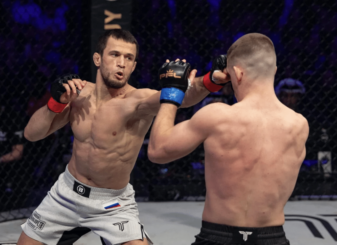 Usman Nurmagomedov pobedio Paul Hughes da ostane neporažen u kontroverznoj odluci