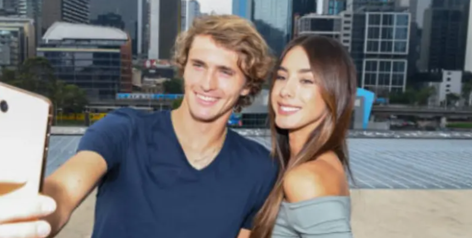 Zverev, sa svojim bivšim partnerom.