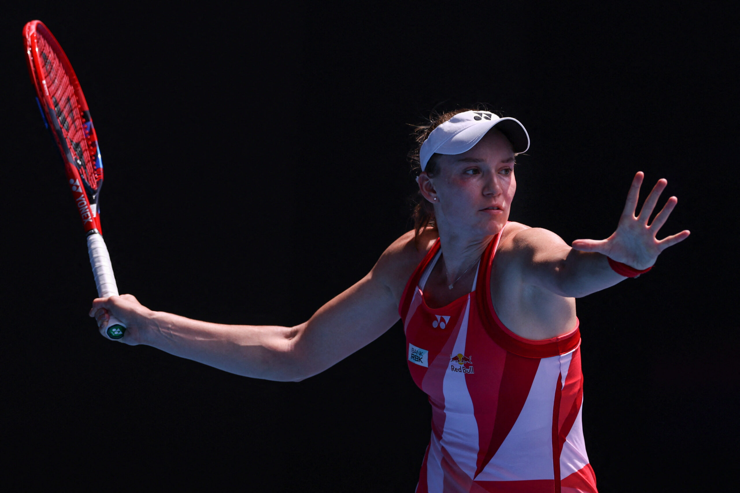 Karlos Alkaraz pokušava da osvoji svoju prvu titulu u dvorani, Elena Ribakina gura restart, a američki teren dominira u Teksasu