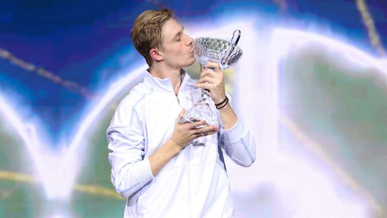 Shapovalov je osvojio svoju treću titulu u karijeri (svi su u zatvorenom prostoru), a prvi na 500.